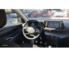 Hyundai Bayon 1.2 MPI Maxx de 2023 con 26.500 Km por 15.800 EUR. en Madrid