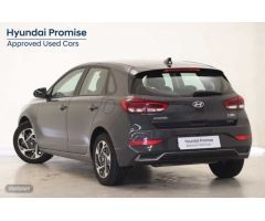Hyundai i30 1.0 TGDI Klass 48V 100 de 2024 con 8.816 Km por 21.990 EUR. en Madrid