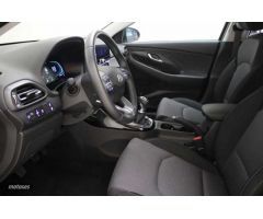 Hyundai i30 1.0 TGDI Klass 48V 100 de 2024 con 8.816 Km por 21.990 EUR. en Madrid