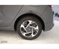 Hyundai i30 1.0 TGDI Klass 48V 100 de 2024 con 8.816 Km por 21.990 EUR. en Madrid
