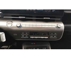 Hyundai Kona Electric Tecno 2C 204 de 2024 con 3.900 Km por 38.000 EUR. en Madrid