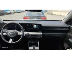 Hyundai Kona Electric Tecno 2C 204 de 2024 con 3.900 Km por 38.000 EUR. en Madrid