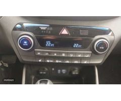Hyundai Tucson 1.6 TGDI Tecno 4x2 DT de 2018 con 95.000 Km por 19.900 EUR. en Madrid