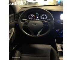 Hyundai Tucson Tucson 1.7CRDI BD Kosmo 4x2 de 2017 con 126.200 Km por 16.990 EUR. en Madrid