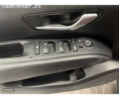Hyundai Tucson 1.6 TGDI Maxx 4x2 de 2021 con 88.500 Km por 20.500 EUR. en Madrid