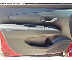 Hyundai Tucson 1.6 TGDI Maxx 4x2 de 2021 con 48.000 Km por 21.900 EUR. en Madrid