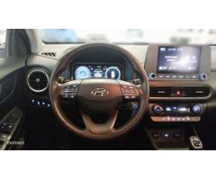 Hyundai Kona 1.0 TGDI 48V Maxx 4x2 de 2021 con 72.000 Km por 18.500 EUR. en Madrid