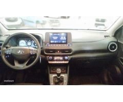 Hyundai Kona 1.0 TGDI 48V Maxx 4x2 de 2021 con 72.000 Km por 18.500 EUR. en Madrid