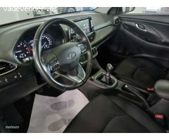 Hyundai i30 1.0 TGDI Klass 120 de 2019 con 89.000 Km por 13.500 EUR. en Madrid