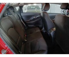 Hyundai i30 1.0 TGDI Klass 120 de 2019 con 89.000 Km por 13.500 EUR. en Madrid