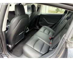 Tesla Model 3 RWD de 2021 con 35.900 Km por 27.400 EUR. en Madrid