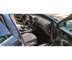 Opel Insignia Cosmo de 2011 con 217.000 Km por 6.500 EUR. en Albacete