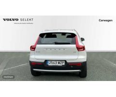 Volvo XC40 2.0 B4 CORE AUTO 5P de 2025 con 1 Km por 40.800 EUR. en Vizcaya