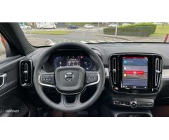 Volvo XC40 2.0 B4 CORE AUTO 5P de 2025 con 1 Km por 40.800 EUR. en Vizcaya