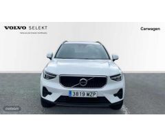 Volvo XC40 2.0 B3 ESSENTIAL AUTO 5P de 2025 con 1 Km por 37.600 EUR. en Vizcaya