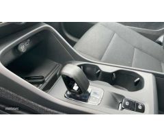 Volvo XC40 2.0 B3 ESSENTIAL AUTO 5P de 2025 con 1 Km por 37.600 EUR. en Vizcaya