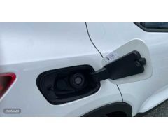 Volvo XC40 2.0 B3 ESSENTIAL AUTO 5P de 2025 con 1 Km por 37.600 EUR. en Vizcaya