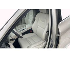 Volvo XC 60 2.0 D B4 INSCRIPTION AUTO 197 5P de 2021 con 46.812 Km por 37.500 EUR. en Madrid