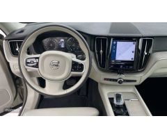 Volvo XC 60 2.0 D B4 INSCRIPTION AUTO 197 5P de 2021 con 46.812 Km por 37.500 EUR. en Madrid