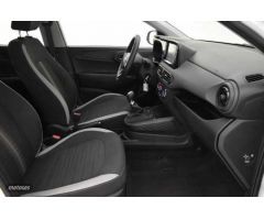 Hyundai i10 1.0 MPI Klass de 2024 con 7.297 Km por 15.900 EUR. en Madrid