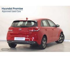 Hyundai i30 1.0 TGDI Klass LR 48V 120 de 2024 con 17.067 Km por 21.900 EUR. en Madrid