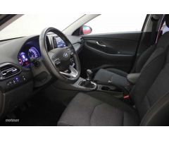 Hyundai i30 1.0 TGDI Klass LR 48V 120 de 2024 con 17.067 Km por 21.900 EUR. en Madrid