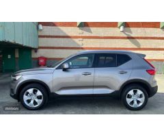 Volvo XC40 1.5 T2 MOMENTUM PRO AUTO 129 5P de 2021 con 46.081 Km por 28.700 EUR. en Zamora