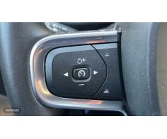 Volvo XC40 1.5 T2 MOMENTUM PRO AUTO 129 5P de 2021 con 46.081 Km por 28.700 EUR. en Zamora