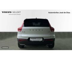 Volvo XC40 2.0 D3 R-DESIGN AUTO 150 5P de 2020 con 75.089 Km por 31.900 EUR. en Zamora