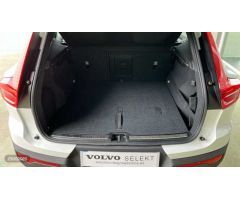 Volvo XC40 2.0 D3 R-DESIGN AUTO 150 5P de 2020 con 75.089 Km por 31.900 EUR. en Zamora
