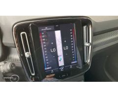 Volvo XC40 2.0 D3 R-DESIGN AUTO 150 5P de 2020 con 75.089 Km por 31.900 EUR. en Zamora