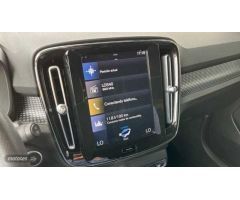 Volvo XC40 2.0 D3 R-DESIGN AUTO 150 5P de 2020 con 75.089 Km por 31.900 EUR. en Zamora