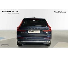 Volvo XC 60 2.0 T6 RECHARGE CORE AUTO 4WD 350 5P de 2024 con 13.300 Km por 45.900 EUR. en Valencia