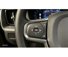 Volvo XC 60 2.0 T6 RECHARGE CORE AUTO 4WD 350 5P de 2024 con 13.300 Km por 45.900 EUR. en Valencia