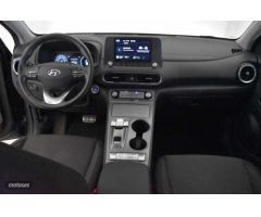 Hyundai Kona Electric Maxx 100kW de 2023 con 22.402 Km por 22.900 EUR. en Girona