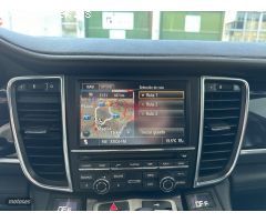 Porsche Panamera 3.6 300 de 2010 con 105.000 Km por 32.900 EUR. en Navarra
