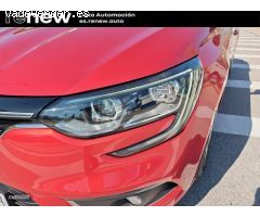 Renault Megane LIMITED TCE 115CV de 2018 con 100.200 Km por 11.490 EUR. en Madrid