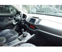 Kia Sportage 1.7 CRDI VGT 115CV x-Tech Eco-Dynam 4x2 de 2016 con 127.000 Km por 12.990 EUR. en Madri