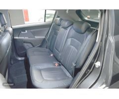 Kia Sportage 1.7 CRDI VGT 115CV x-Tech Eco-Dynam 4x2 de 2016 con 127.000 Km por 12.990 EUR. en Madri