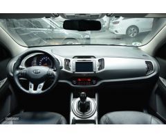 Kia Sportage 1.7 CRDI VGT 115CV x-Tech Eco-Dynam 4x2 de 2016 con 127.000 Km por 12.990 EUR. en Madri