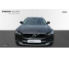 Volvo V 90 V90 Cross Country Pro, B4 AWD mild hybrid (diesel) de 2021 con 96.001 Km por 39.000 EUR.