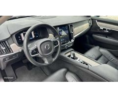 Volvo V 90 V90 Cross Country Pro, B4 AWD mild hybrid (diesel) de 2021 con 96.001 Km por 39.000 EUR.