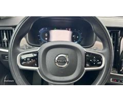 Volvo V 90 V90 Cross Country Pro, B4 AWD mild hybrid (diesel) de 2021 con 96.001 Km por 39.000 EUR.
