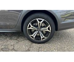 Volvo V 90 V90 Cross Country Pro, B4 AWD mild hybrid (diesel) de 2021 con 96.001 Km por 39.000 EUR.