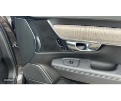 Volvo V 90 V90 Cross Country Pro, B4 AWD mild hybrid (diesel) de 2021 con 96.001 Km por 39.000 EUR.