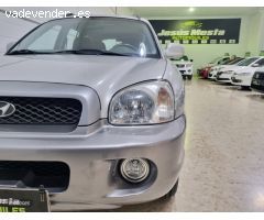 Hyundai Tucson Confort de 2004 con 200.000 Km por 4.000 EUR. en Sevilla