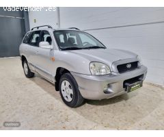 Hyundai Santa Fe Confort de 2004 con 200.000 Km por 4.000 EUR. en Sevilla