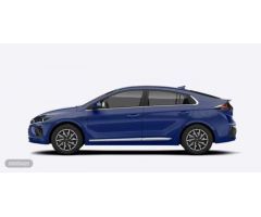 Hyundai Ioniq 1.6 GDI Klass de 2022 con 125.000 Km por 23.000 EUR. en Madrid