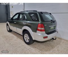 Kia Sorento 2.5 crdi ex de 2006 con 200.000 Km por 4.200 EUR. en Sevilla
