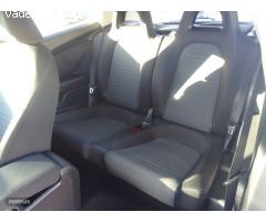 Volkswagen Scirocco 2.0 TDI 140 CV de 2011 con 288.000 Km por 9.500 EUR. en Murcia